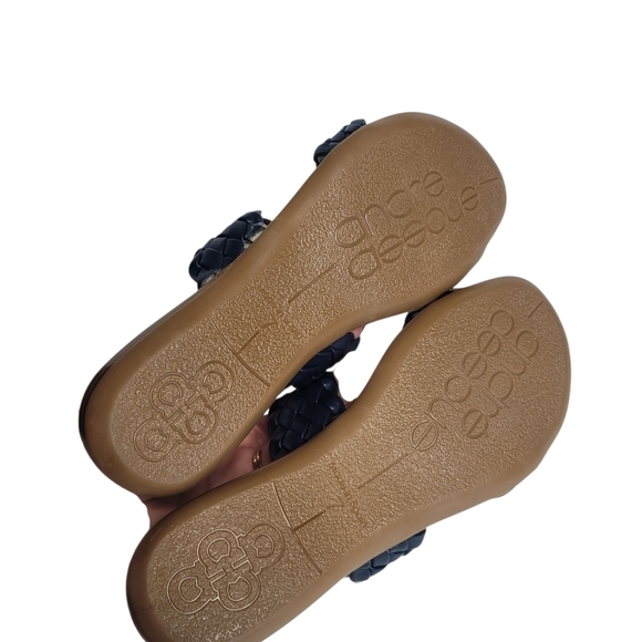 Andre Assous Women's Naria Featherweight Flat Sandal Size 7 - Picture 2 of 7